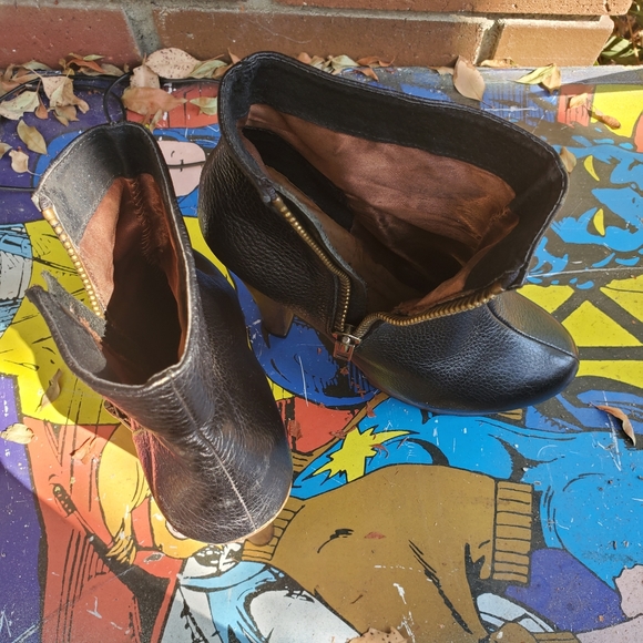 GIVANNO Leather Clog Booties - Picture 6 of 8